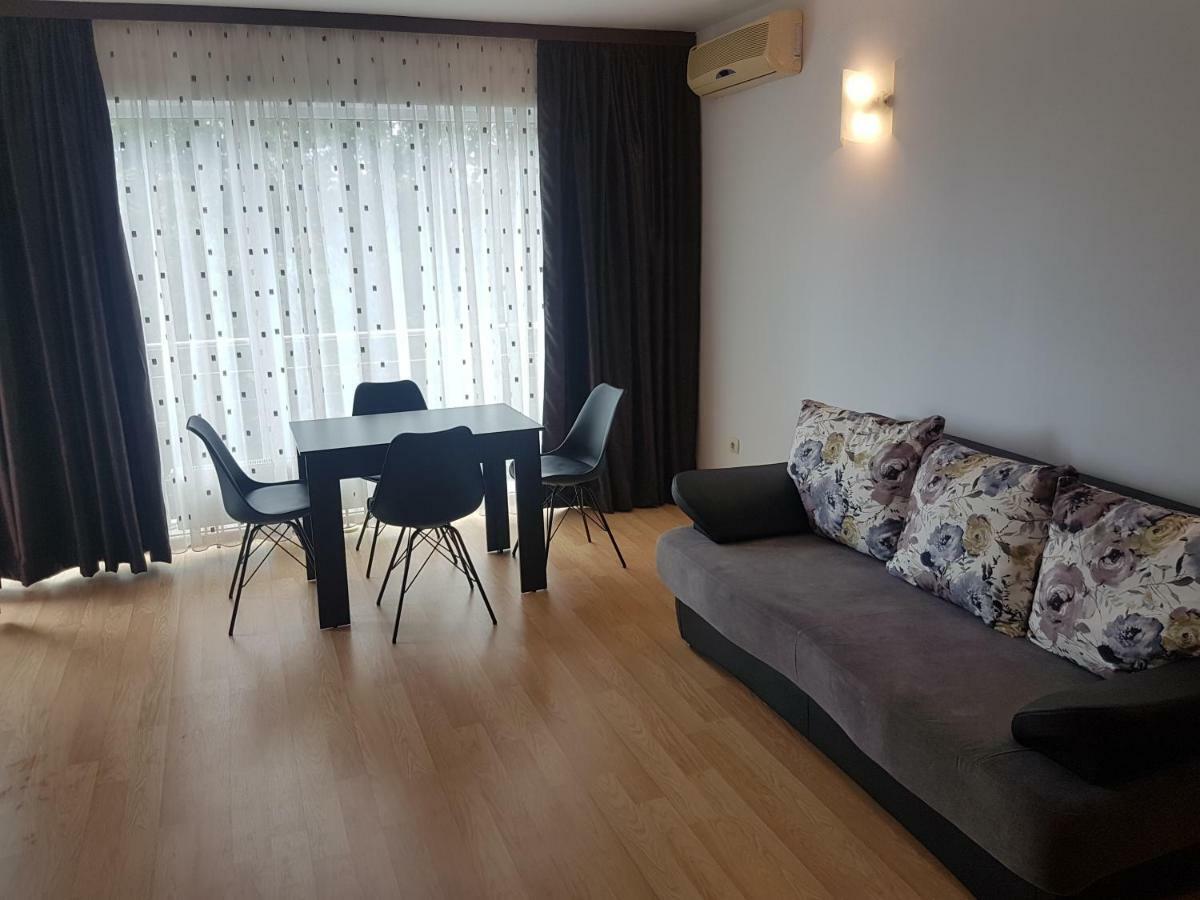 St.Vlas Apartments Mamaia Bagian luar foto